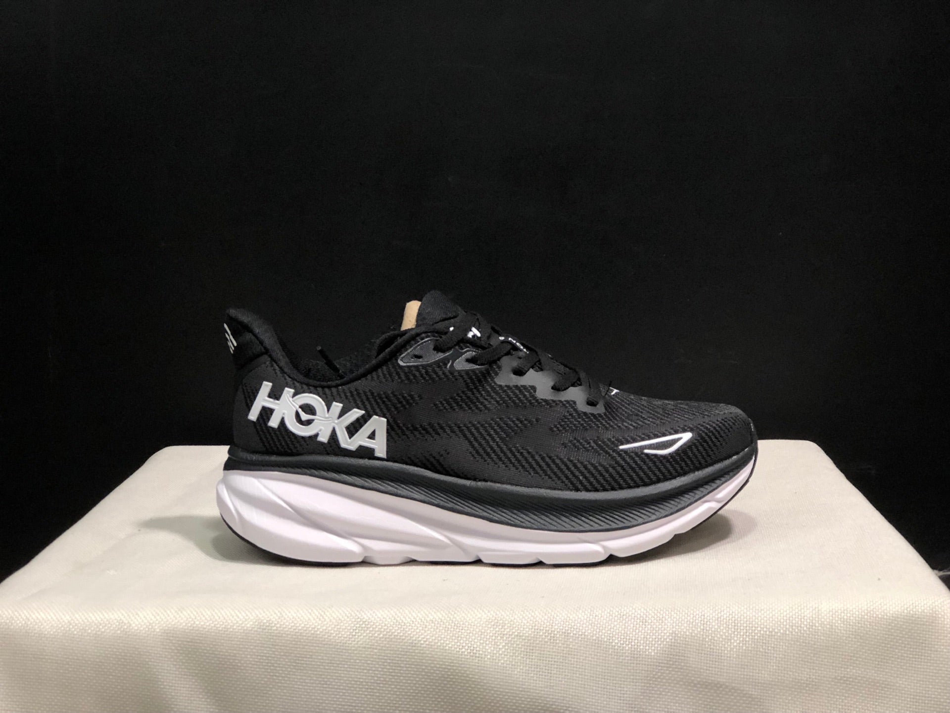 HOKA